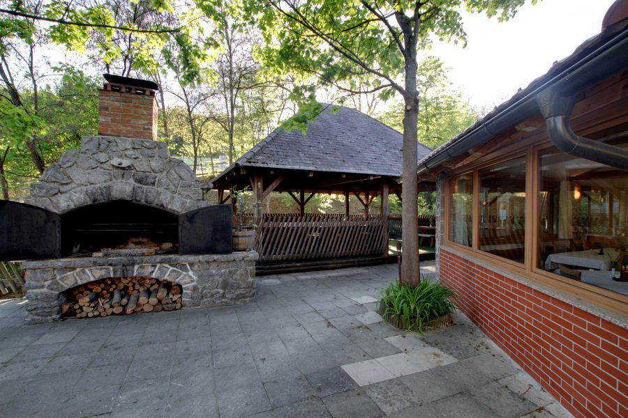 Guesthouse Zorko Gostilna Domen Smarjeske Toplice Exterior foto